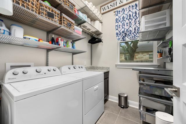 3925 Tavarez ST, Round Rock, TX 78681