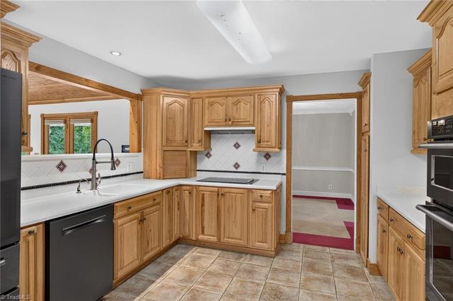 323 Nurse Road, Ararat, NC 27007