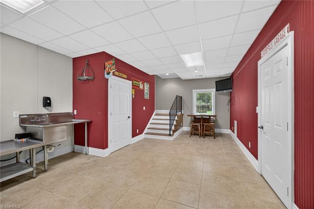 323 Nurse Road, Ararat, NC 27007