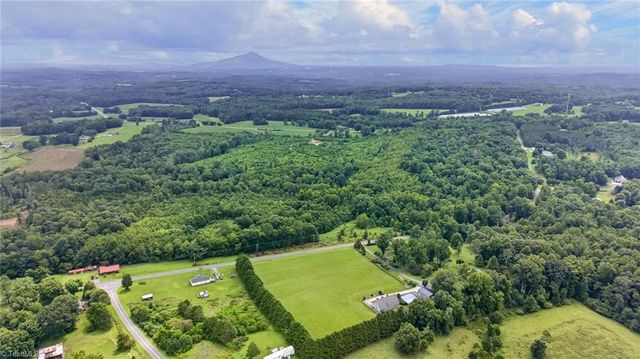 323 Nurse Road, Ararat, NC 27007
