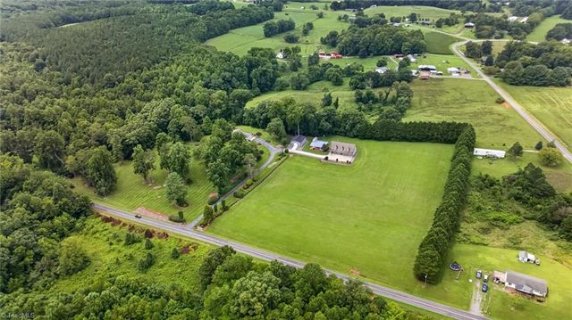 323 Nurse Road, Ararat, NC 27007