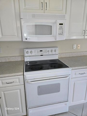 12418 Crystal Pointe Drive 202, Boynton Beach, FL 33437