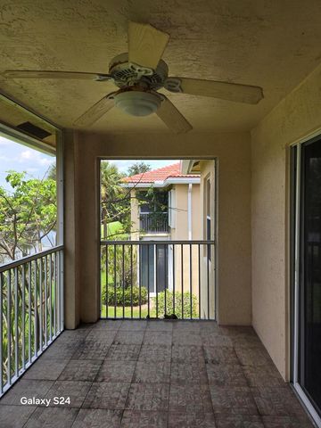 12418 Crystal Pointe Drive 202, Boynton Beach, FL 33437