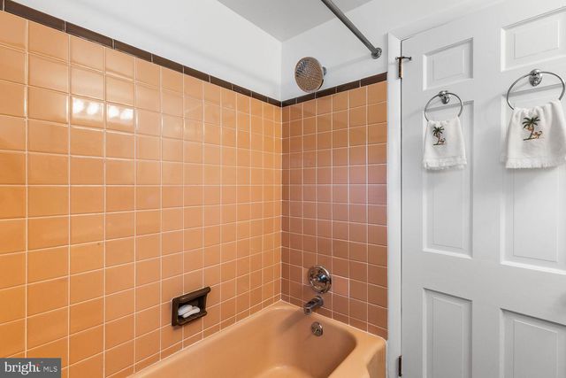 1913 JODY RD, Meadowbrook, PA 19046