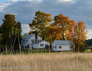 4 Lower Post Road, Ghent, NY 12075