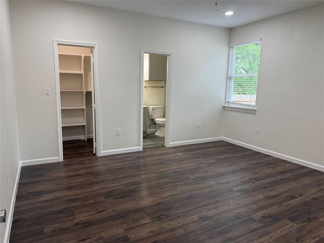 1501 College Street 1503, Grand Prairie, TX 75050