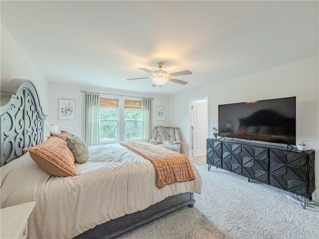 4311 Dean Grove Way, Loganville, GA 30052