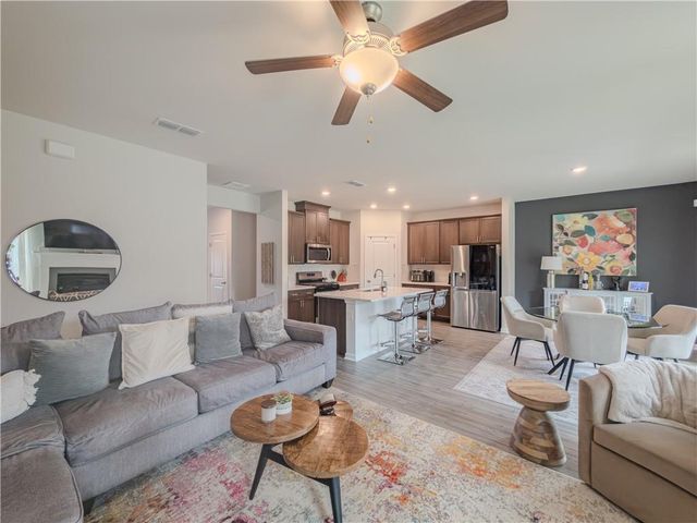 4311 Dean Grove Way, Loganville, GA 30052
