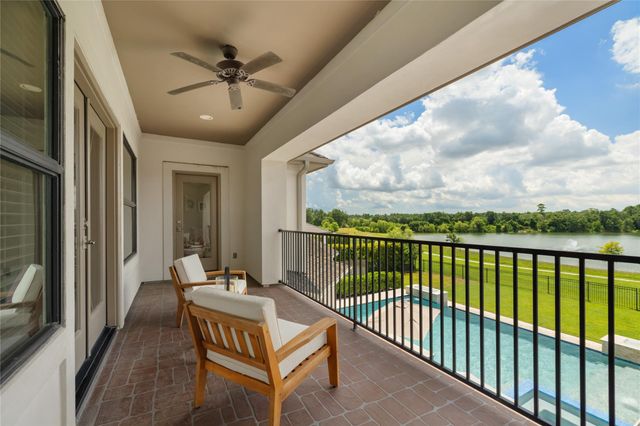 23310 Vista De Tres Lagos Drive, Spring, TX 77389