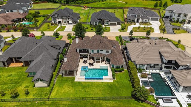 23310 Vista De Tres Lagos Drive, Spring, TX 77389