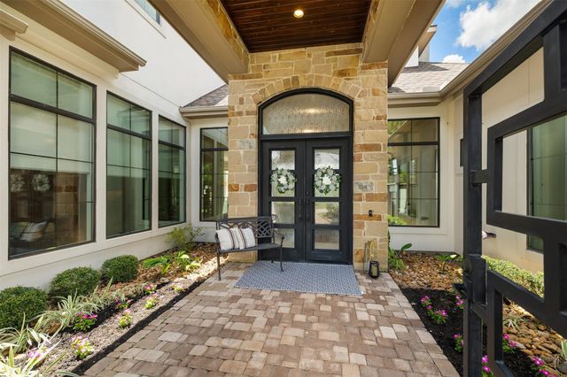 23310 Vista De Tres Lagos Drive, Spring, TX 77389