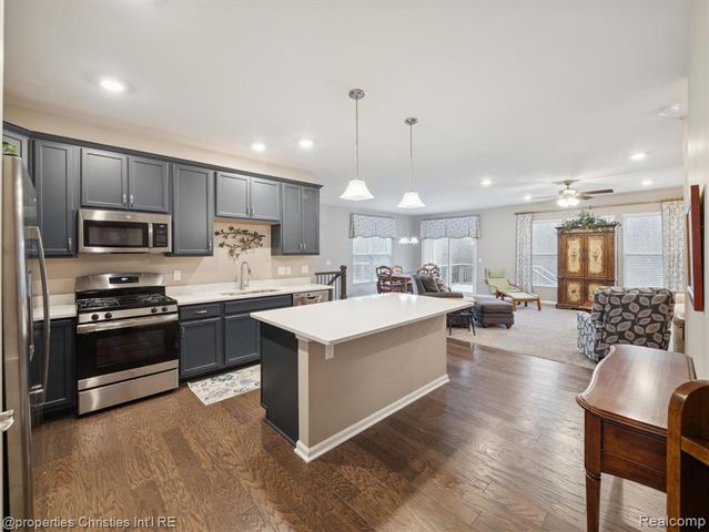 48024 Barrington Drive, Canton, MI 48188