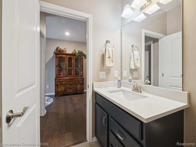 48024 Barrington Drive, Canton, MI 48188