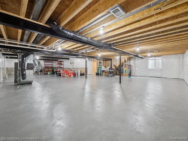 48024 Barrington Drive, Canton, MI 48188