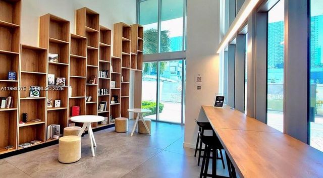 350 S Miami Ave 1205, Miami, FL 33130