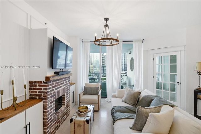 350 S Miami Ave 1205, Miami, FL 33130