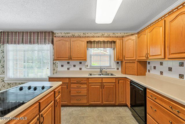 154 Aldersgate Drive, Jacksonville, NC 28546