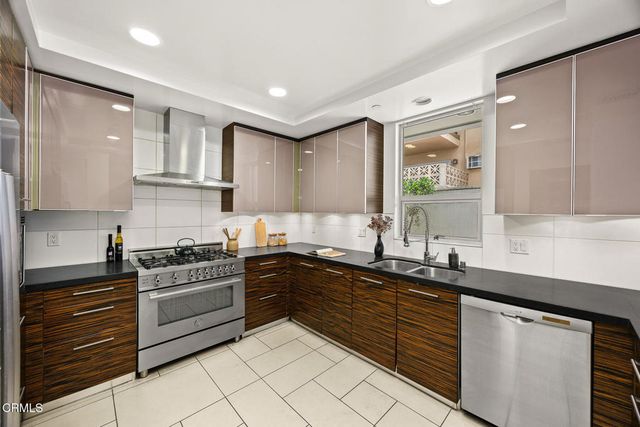 257 S Hudson Avenue 102, Pasadena, CA 91101