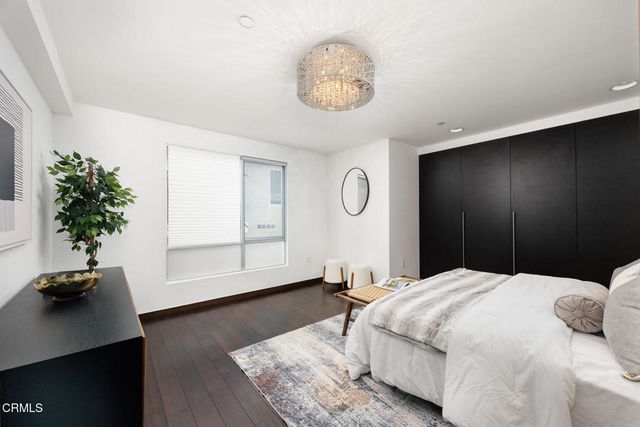 257 S Hudson Avenue 102, Pasadena, CA 91101