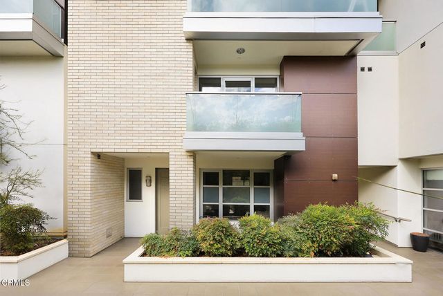 257 S Hudson Avenue 102, Pasadena, CA 91101