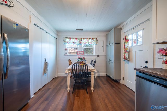 302 Nebraska Avenue, Stevenson, AL 35772