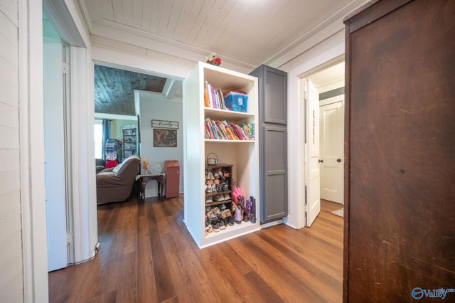 302 Nebraska Avenue, Stevenson, AL 35772