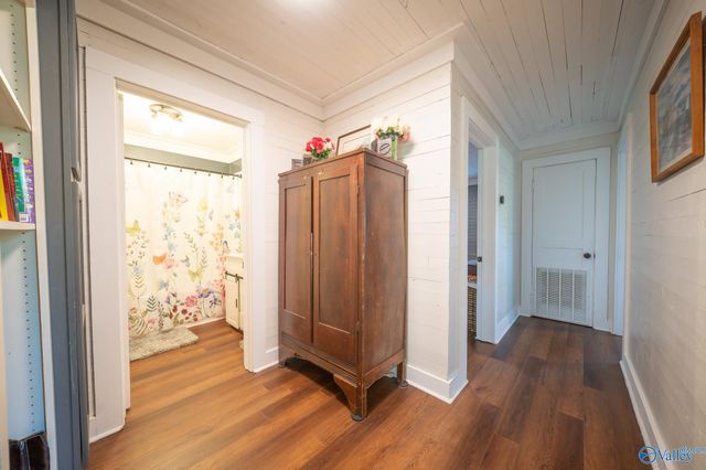 302 Nebraska Avenue, Stevenson, AL 35772