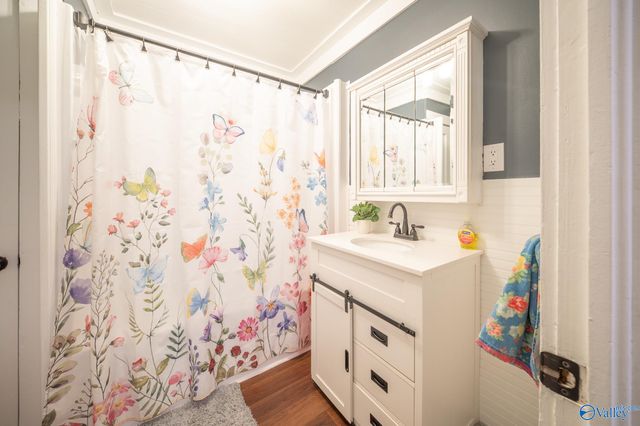 302 Nebraska Avenue, Stevenson, AL 35772