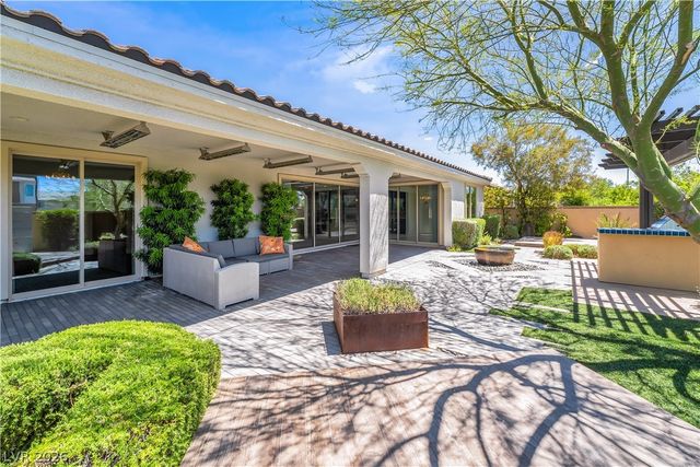 9335 Las Haciendas Road, Las Vegas, NV 89148