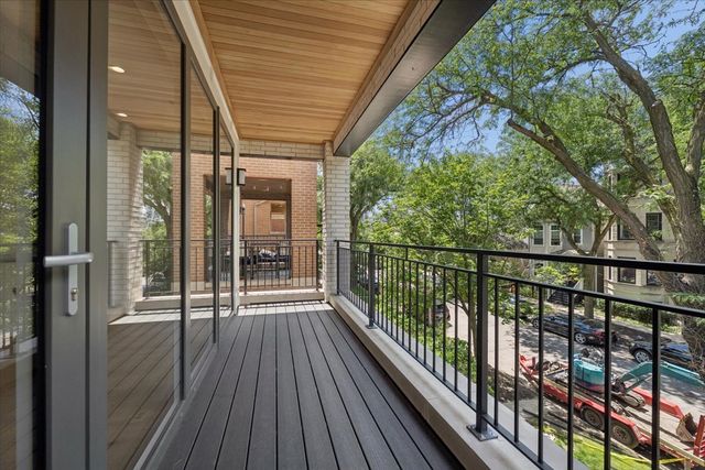 3739 N Clifton Avenue 2, Chicago, IL 60613