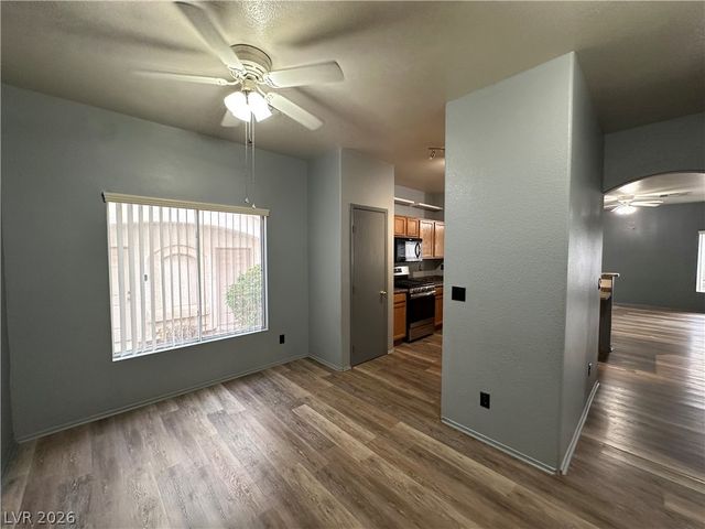 2562 Land Rush Drive, Henderson, NV 89002