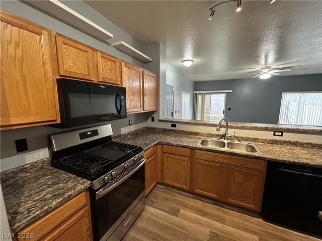 2562 Land Rush Drive, Henderson, NV 89002