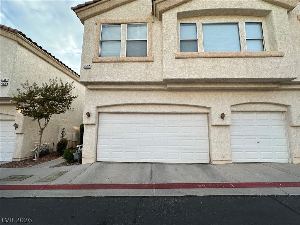2562 Land Rush Drive, Henderson, NV 89002