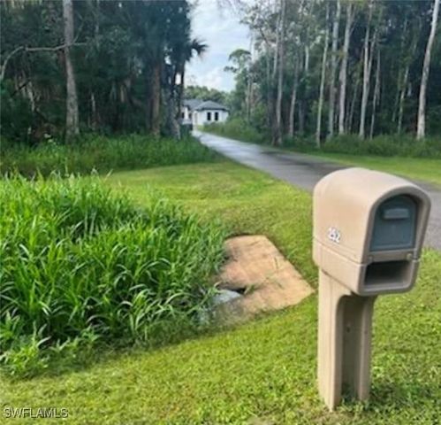 2524 64th AVE NE, Naples, FL 34120