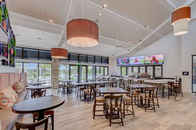 12871 Briarlake Drive 203, Palm Beach Gardens, FL 33418