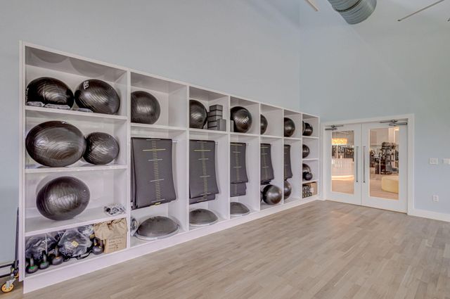 12871 Briarlake Drive 203, Palm Beach Gardens, FL 33418