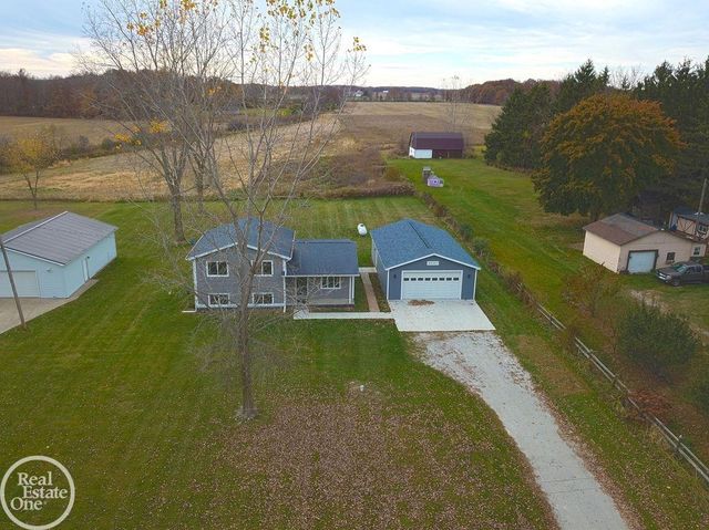 8051 Logana Road, Greenwood Twp, MI 48006