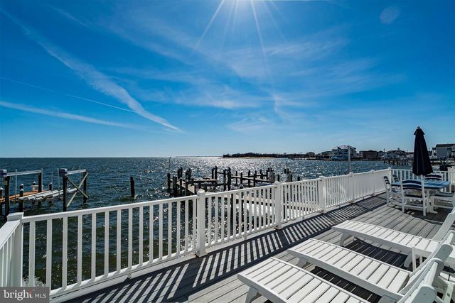 8 JIBSAIL DR, Bayville, NJ 08721