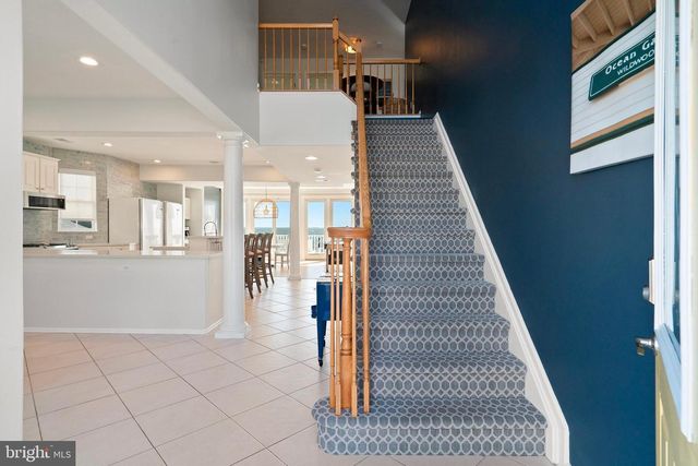 8 JIBSAIL DR, Bayville, NJ 08721