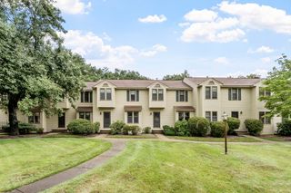 124 Apache Way 124, Tewksbury, MA 01876