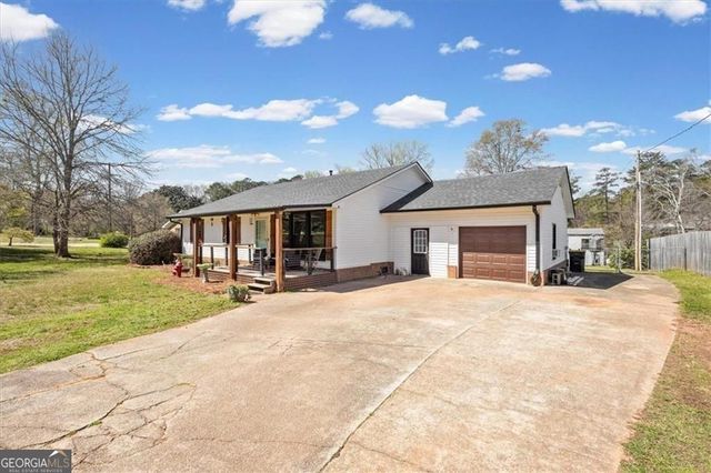 16 Windsor Way, Newnan, GA 30263