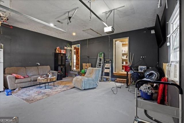 16 Windsor Way, Newnan, GA 30263