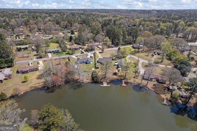 16 Windsor Way, Newnan, GA 30263