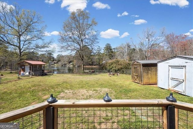 16 Windsor Way, Newnan, GA 30263