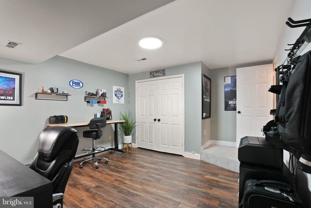 7729 PICCADILLY DR, Warrenton, VA 20186