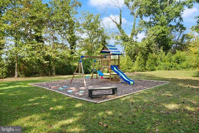 7729 PICCADILLY DR, Warrenton, VA 20186