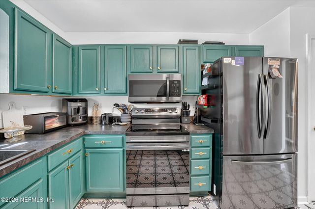 1943 HUNTERS TRACE Circle, Middleburg, FL 32068