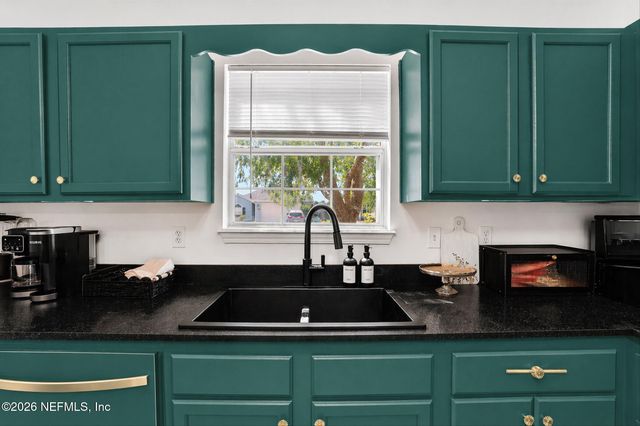 1943 HUNTERS TRACE Circle, Middleburg, FL 32068