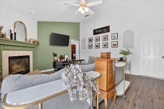 1943 HUNTERS TRACE Circle, Middleburg, FL 32068