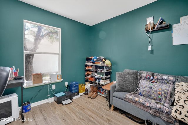 1943 HUNTERS TRACE Circle, Middleburg, FL 32068